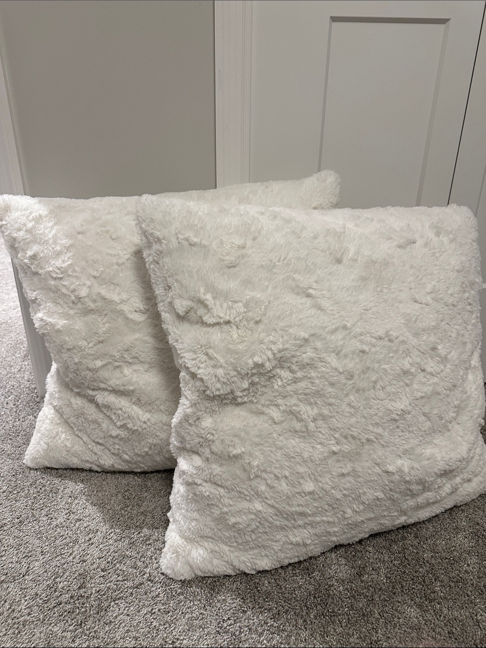 Ugg Plush Faux Fur Throw Pillows (Set of 2) - White